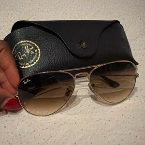 Ray-Ban Gold Frame Aviator Sunglasses